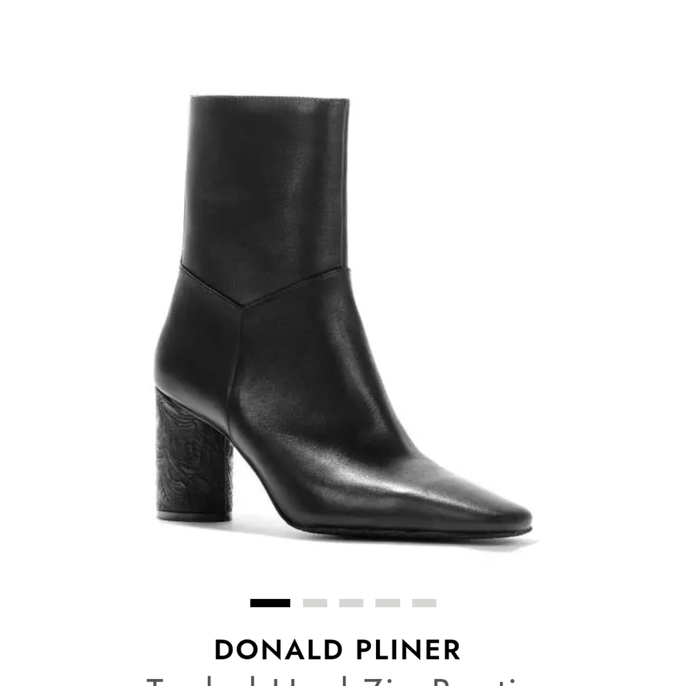 Donald J. Pliner Sleek Black Heeled Boots EUC with Original Box